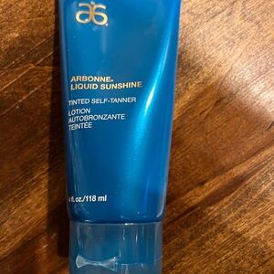 Arbonne Liquid Sunshine Tinted Tanner
